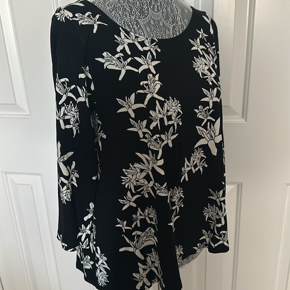 NWT Fighting Eel Toshi Mapu Blouse - Picture 2 of 5